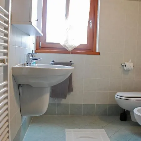 Sakura House Moniga del Garda