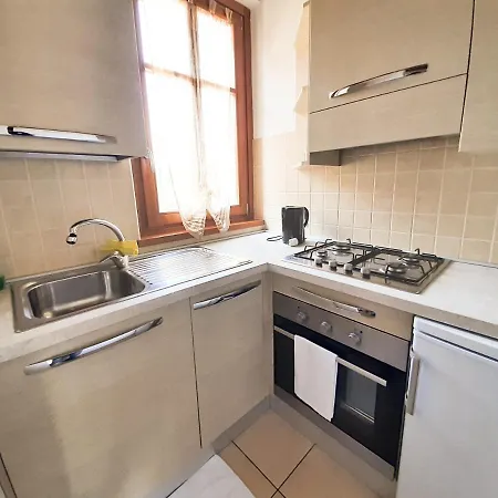 Апарт-отель Sakura House Moniga del Garda