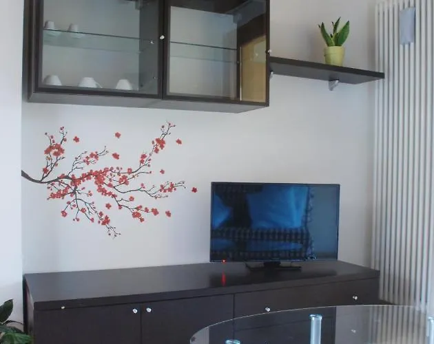 Sakura House