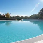Sakura House 3*