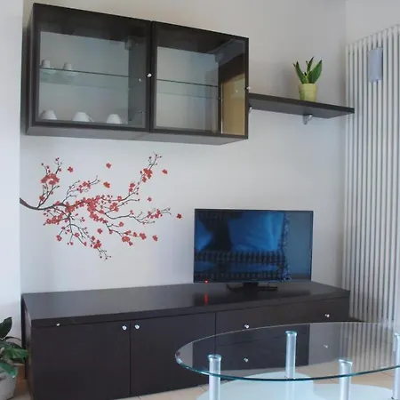 Sakura House